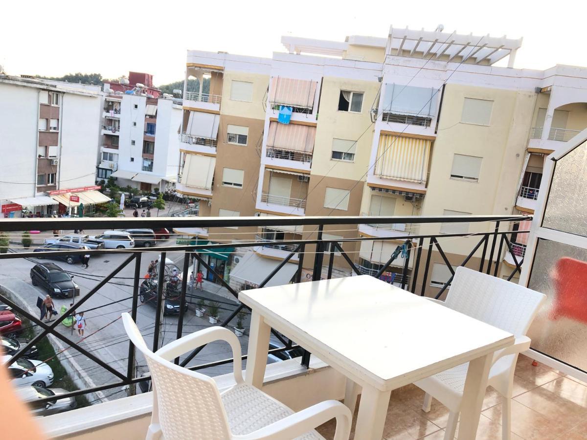 Center Hotel Pirro Himare Buitenkant foto